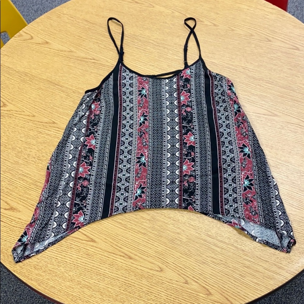 Chloe K crop top with adjustable sleeves. Size M